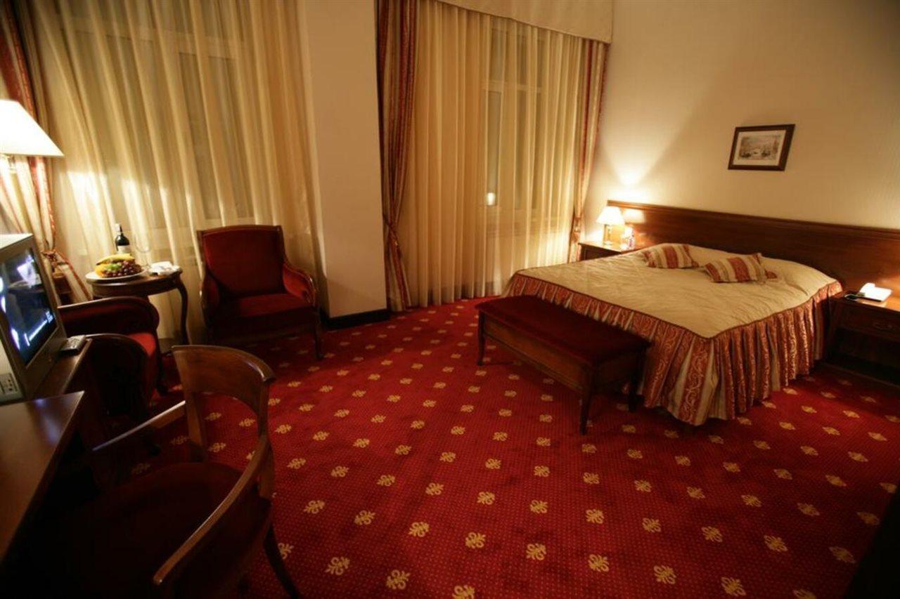 Grand Tien Shan Hotel Αλμάτι Εξωτερικό φωτογραφία