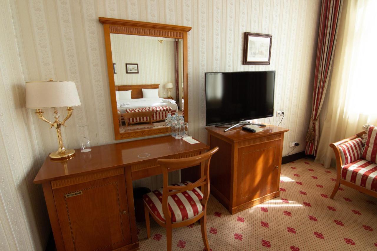 Grand Tien Shan Hotel Αλμάτι Εξωτερικό φωτογραφία