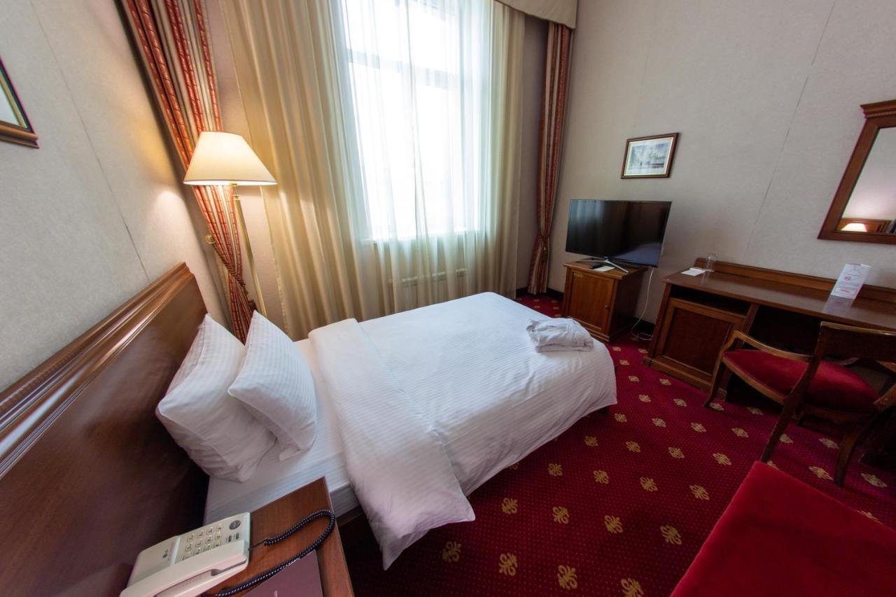 Grand Tien Shan Hotel Αλμάτι Εξωτερικό φωτογραφία
