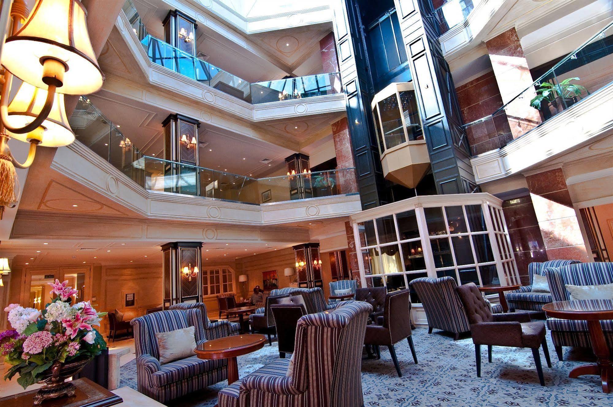 Grand Tien Shan Hotel Αλμάτι Εστιατόριο φωτογραφία