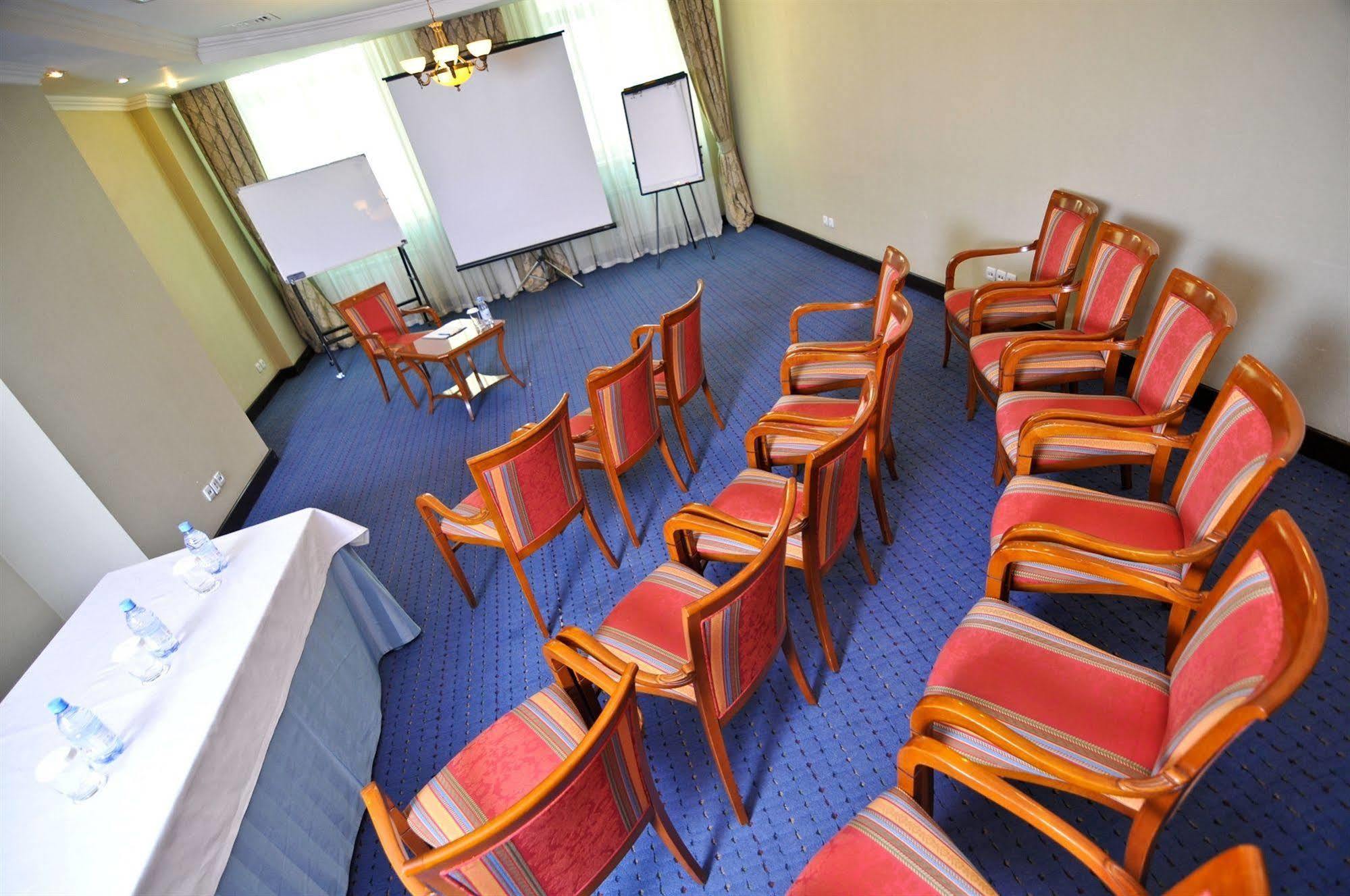 Grand Tien Shan Hotel Αλμάτι Επιχειρήσεις φωτογραφία